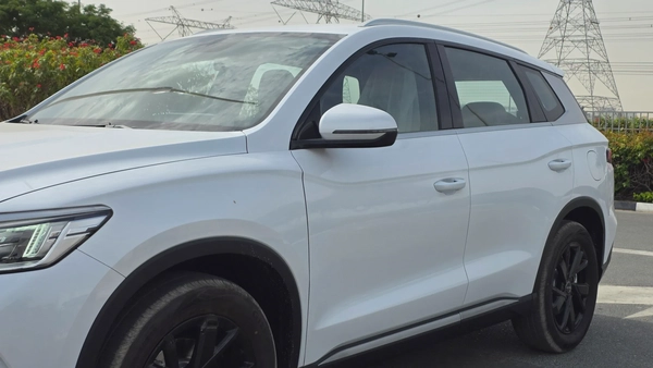 BYD SEALION 5 Design DM-i (White)