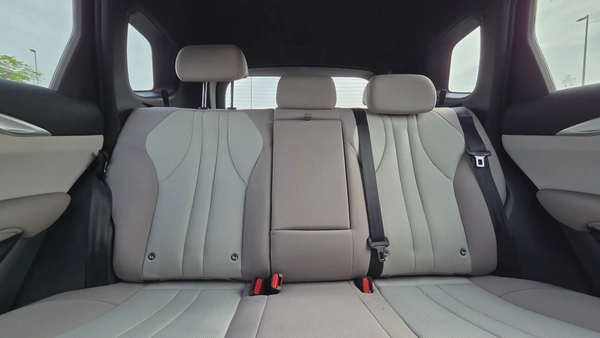 BYD SEALION 5 Design DM-i (White)