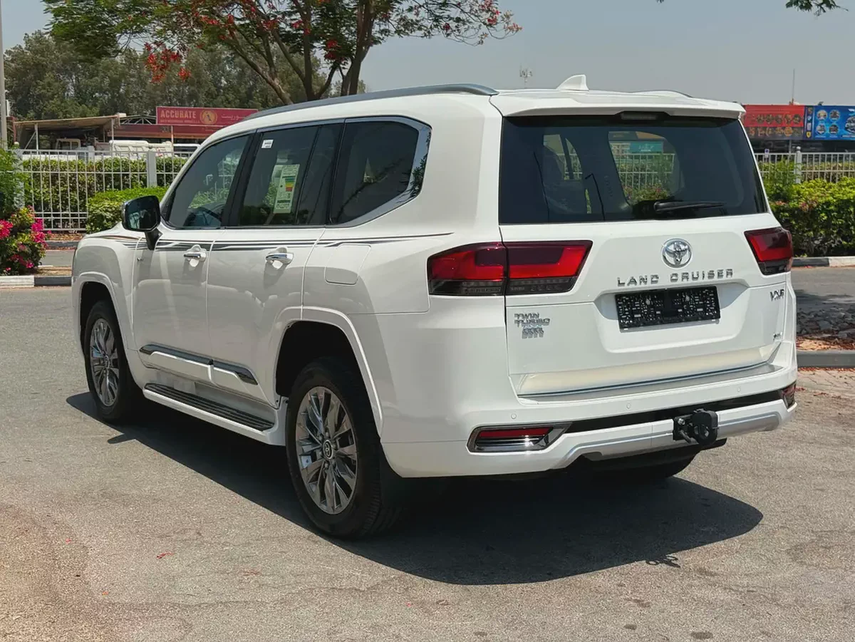 **HYBRID**2026 GCC SPEC BRAND NEW-13-13