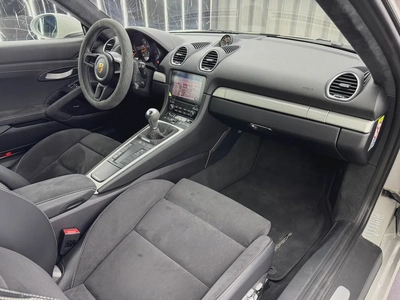 2020 Porsche Cayman GT4  | Low Mileage | GCC Spec | Al Nabooda warranty 2027-13