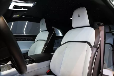 Rolls-Royce Spectre-11