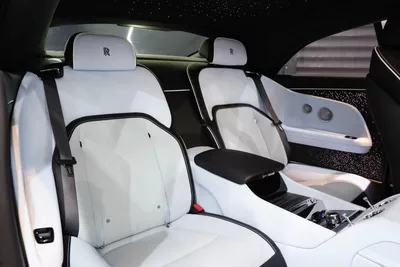 Rolls-Royce Spectre-3