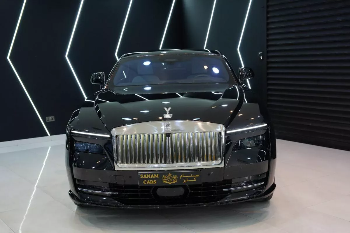 Rolls-Royce Spectre-4-4