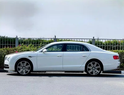 BENTLEY CONTINENTAL FLYING SPUR W12 ELEMENT EDITION | YEAR: 2016-8
