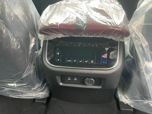 Nissan Patrol  PLATINIUM WITH BLACK ROOF 2026