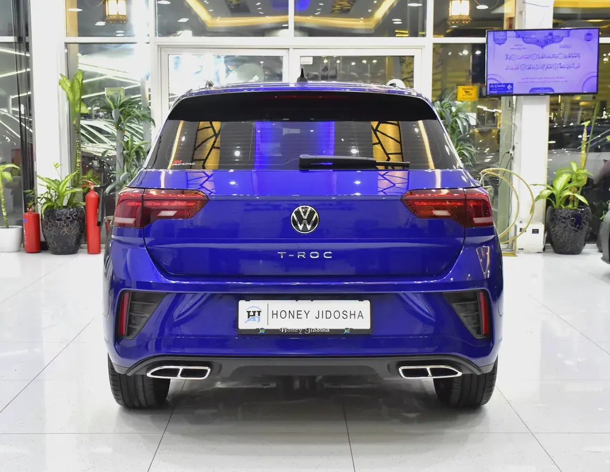 AED 1,289 EMi at 0% DP | Volkswagen T-ROC R-Line ( 2023 Model ) in Blue Color GCC Specs-4-4