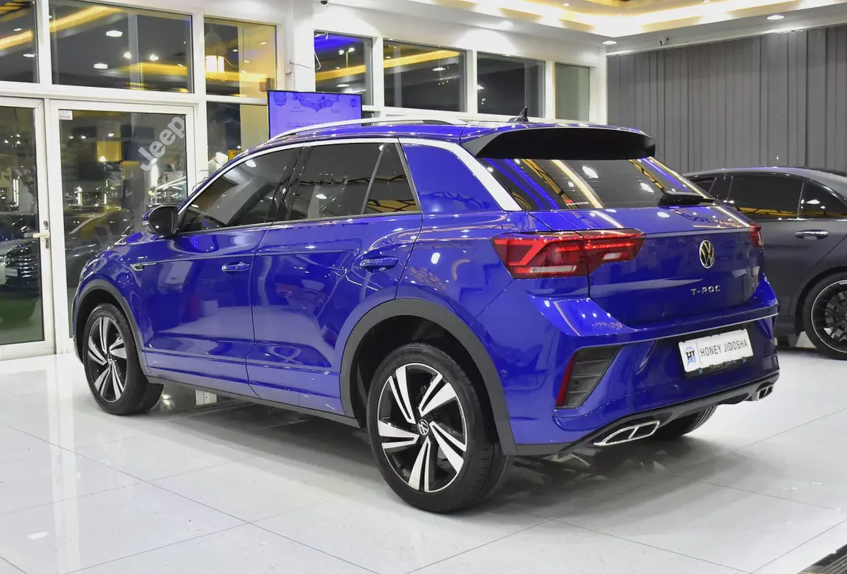 AED 1,289 EMi at 0% DP | Volkswagen T-ROC R-Line ( 2023 Model ) in Blue Color GCC Specs-6-6