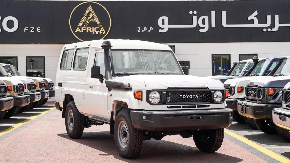 Toyota Land Cruiser 70 TOYOTA LC78 4.0 PETROL AT 2026