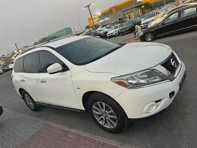 Nissan pathfinder 2013 white color GCC calen car-10