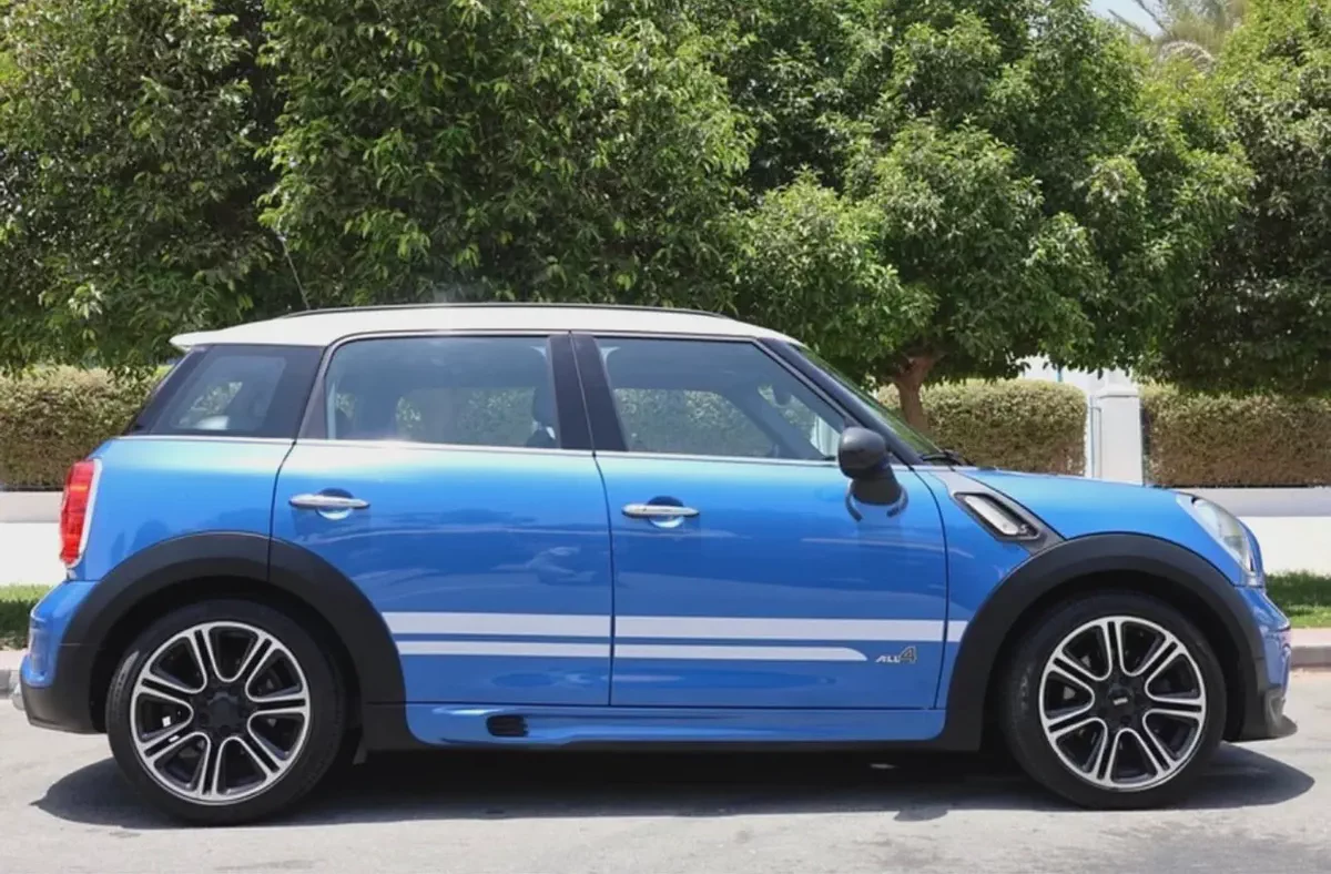 GCC Specs 2014 MINI Countryman Cooper S - Fun  Stylish!-4-4