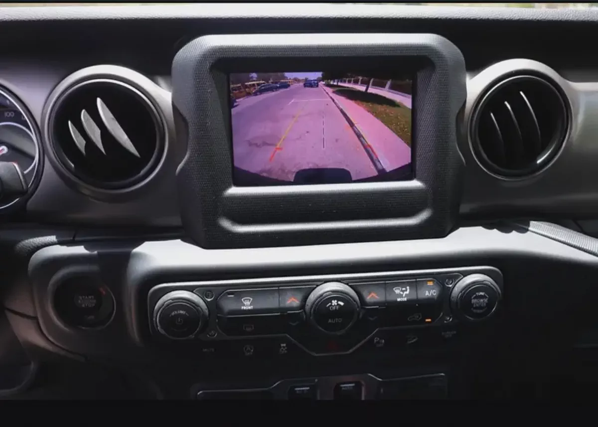 GCC Specs 2014 MINI Countryman Cooper S - Fun  Stylish!-8-8