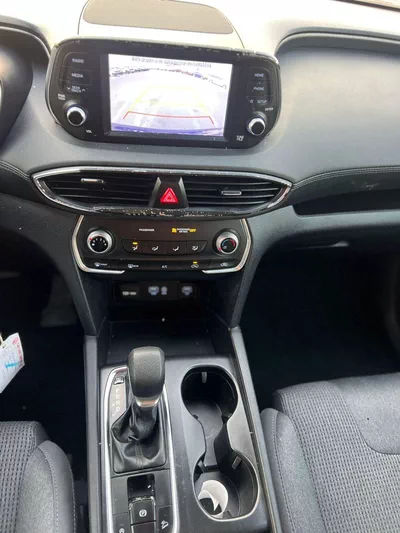 Hyundai Santa Fe STANDARD 2019 Hyundai Santafe MiOption  2.0L V4 - Apple / Android Play -  AWD 4x4 - 89000 Mileage-18