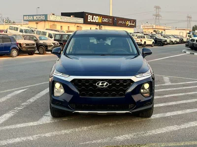 Hyundai Santa Fe STANDARD 2019 Hyundai Santafe MiOption  2.0L V4 - Apple / Android Play -  AWD 4x4 - 89000 Mileage-1