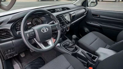 Toyota Hilux GL Hilux SR5 2.4 Diesel mid option MT2025-14