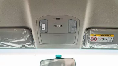 Toyota Hilux GL Hilux SR5 2.4 Diesel mid option MT2025-15