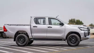Toyota Hilux GL Hilux SR5 2.4 Diesel mid option MT2025-6
