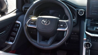 Toyota Land Cruiser Toyota Land Cruiser VXR 3.3L Diesel twin turbo full option 2024-9