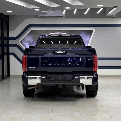 Toyota Tundra Crewmax 1794 Edition-10