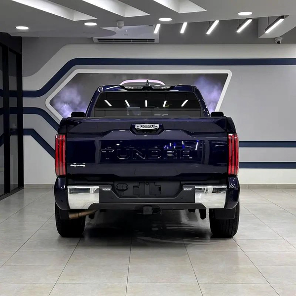 Toyota Tundra Crewmax 1794 Edition