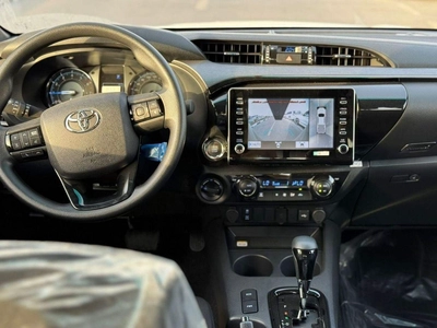 Toyota Hilux GLX 2.7L Double Cab Utility RWD A/T-9
