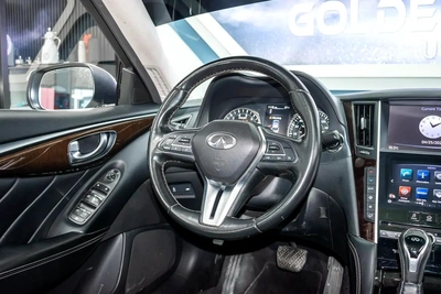 Infiniti Q50 Turbo -12