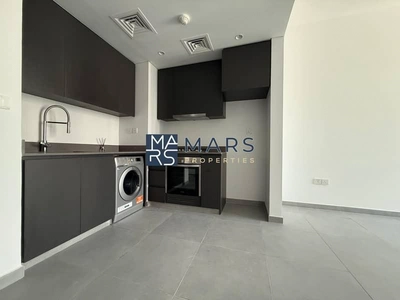 Brand New 1BHK | Balcony with storage | Smart home | 2 Bathrooms-4