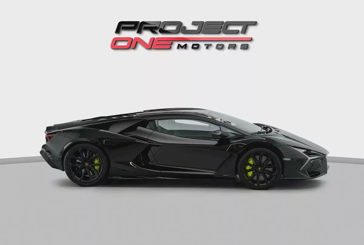 2024 LAMBORGHINI REVUELTO-2-2