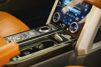 AED 2134 PM | RANGE ROVER AUTOBIOGRAPHY 2018 | FULL AGENCY HISTORY | 1 YEAR WARRANTY | GCC-16