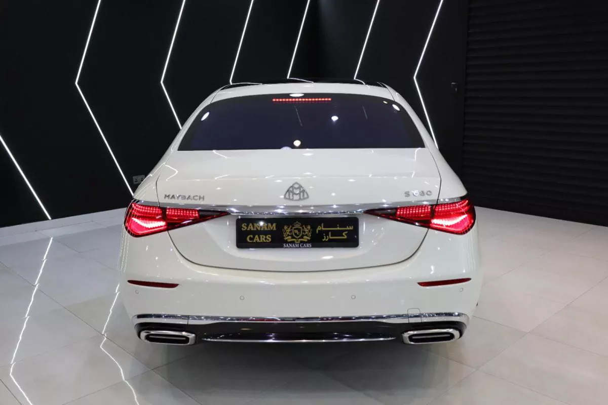 Mercedes-Benz Maybach S680-1-1