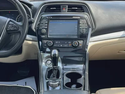GCC Specs Nissan Maxima SV 2017 - Well Maintained-7