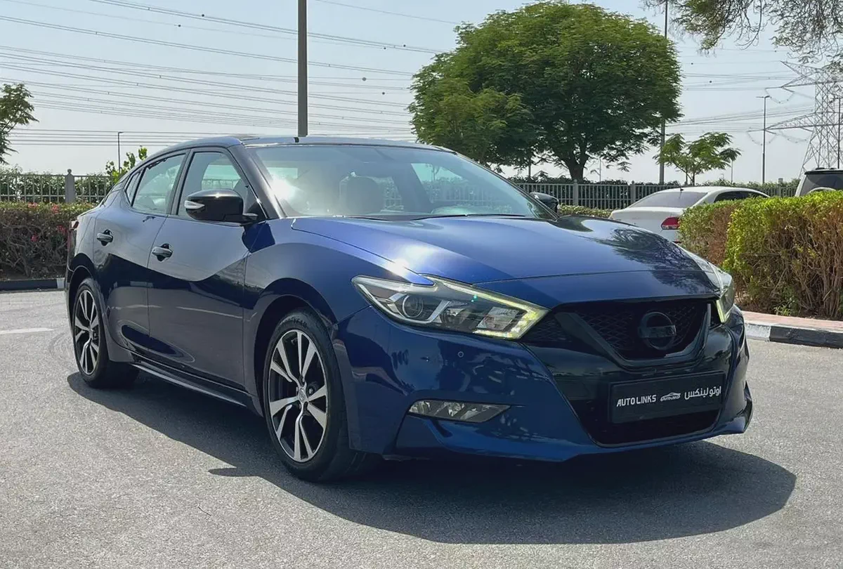 GCC Specs Nissan Maxima SV 2017 - Well Maintained