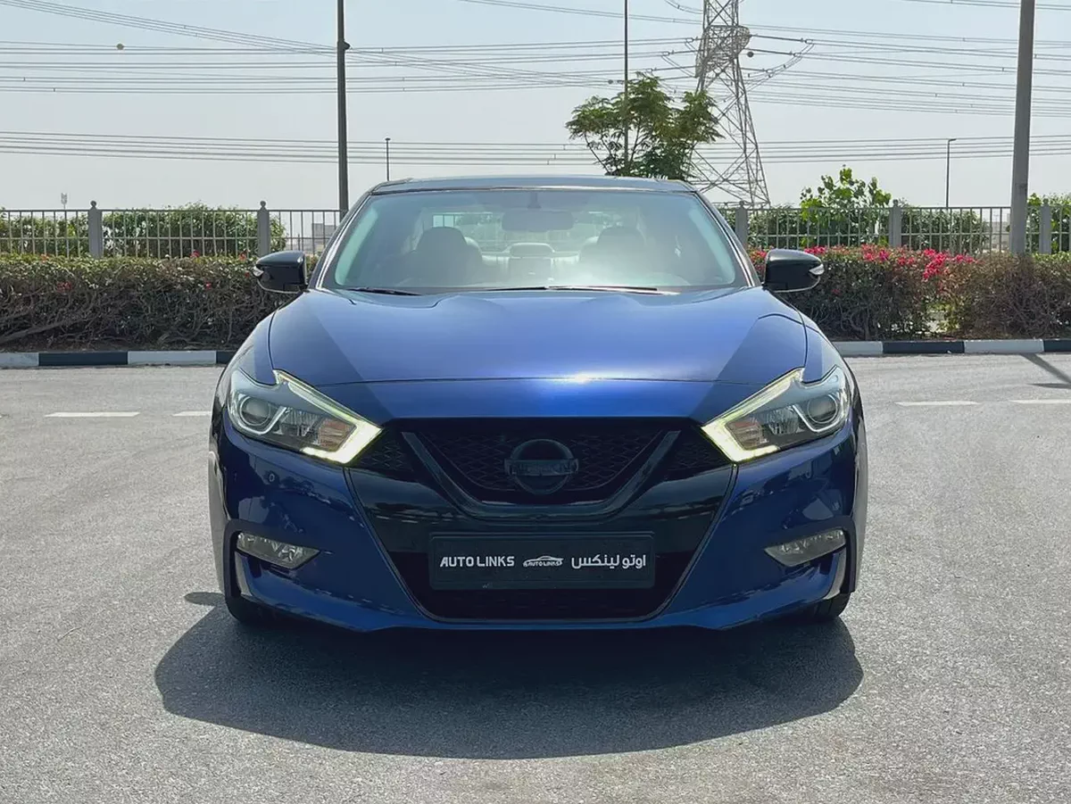 GCC Specs Nissan Maxima SV 2017 - Well Maintained-1-1