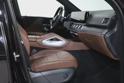 2024 Mercedes-Benz GLE 450 4MATIC | GCC Specs | Like New-9