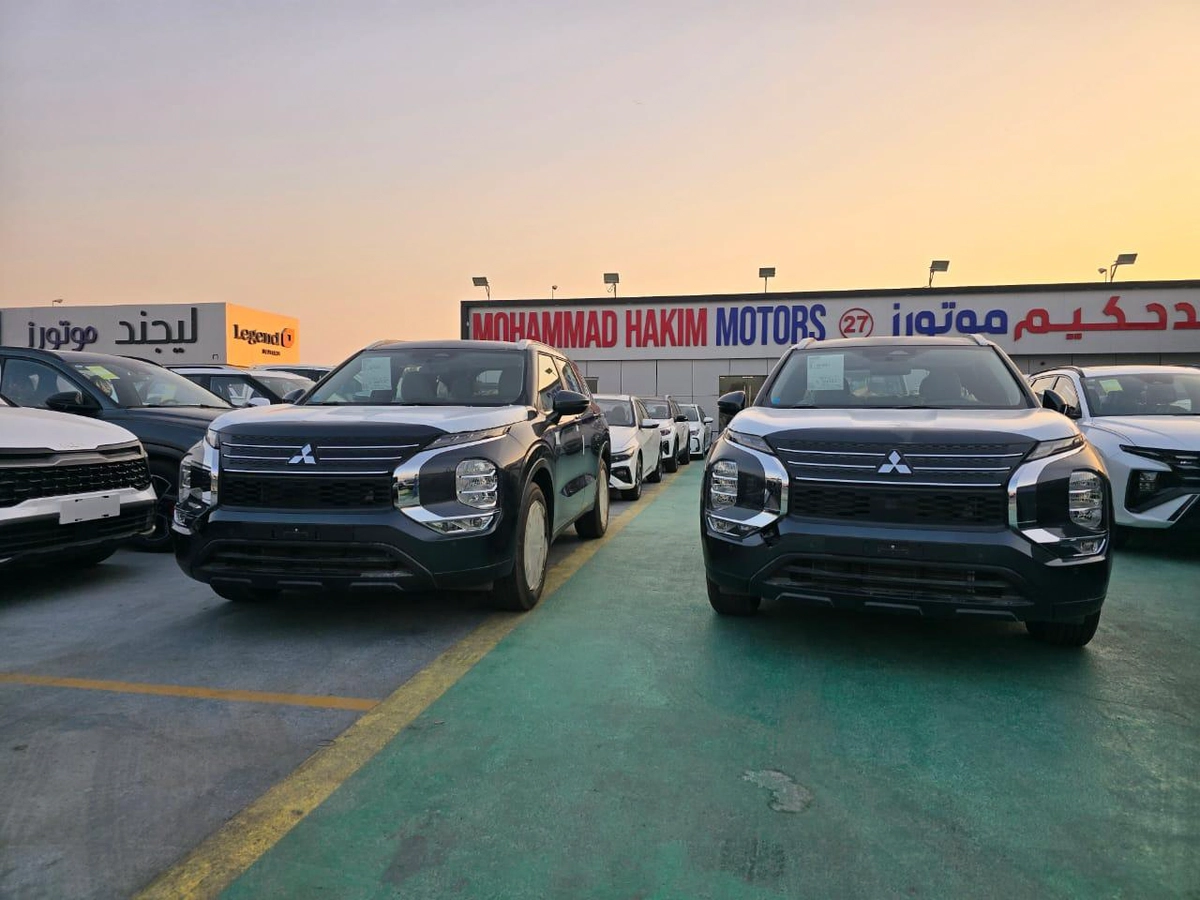 MITSUBISHI OUTLANDER M LINE-5-5