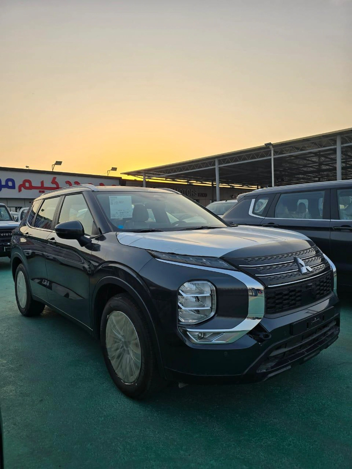 MITSUBISHI OUTLANDER M LINE-1-1