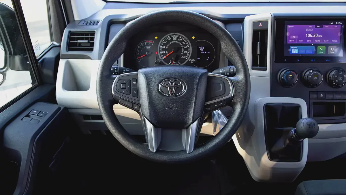 Toyota Hiace Cargo 3.5L Petrol 2026 Model-2-2