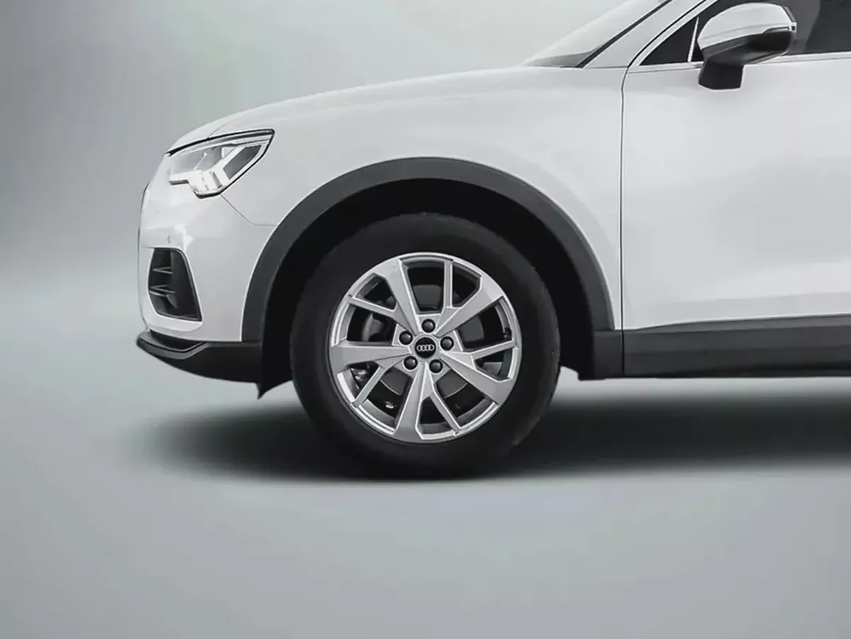 1,795 AED / 60 months | 0% DP | 2021 Audi Q3 35 TFSI-5-5