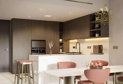 FURNISHED| ALMOST READY| 2 MIN TO CIRCLE MALL| PRIVATE POOL-5