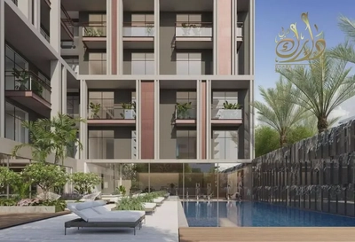 FURNISHED| ALMOST READY| 2 MIN TO CIRCLE MALL| PRIVATE POOL-3
