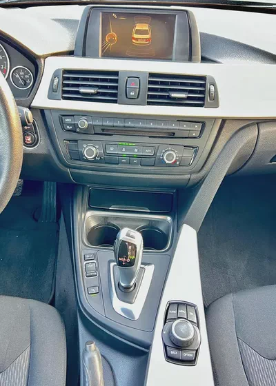BMW 320i 2015 GCC Specs - Excellent Condition-12
