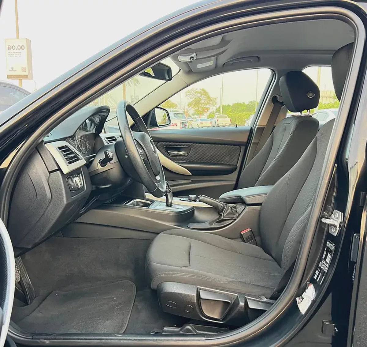 BMW 320i 2015 GCC Specs - Excellent Condition-10-10