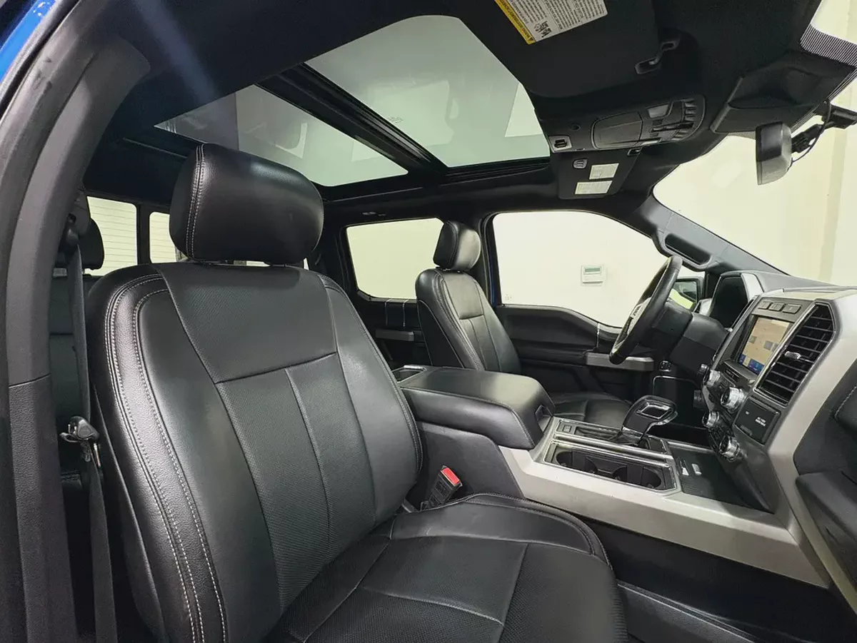 Ford F-150 Lariat 2018 MODEL - Well Maintained-9-9