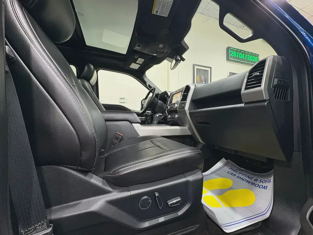 Ford F-150 Lariat 2018 MODEL - Well Maintained-8-8