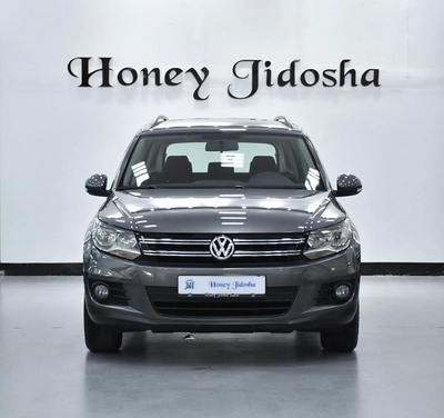 FULL AGENCY SERVICE HISTORY! Volkswagen Tiguan ( 2016 Model ) in Grey Color GCC Specs-9