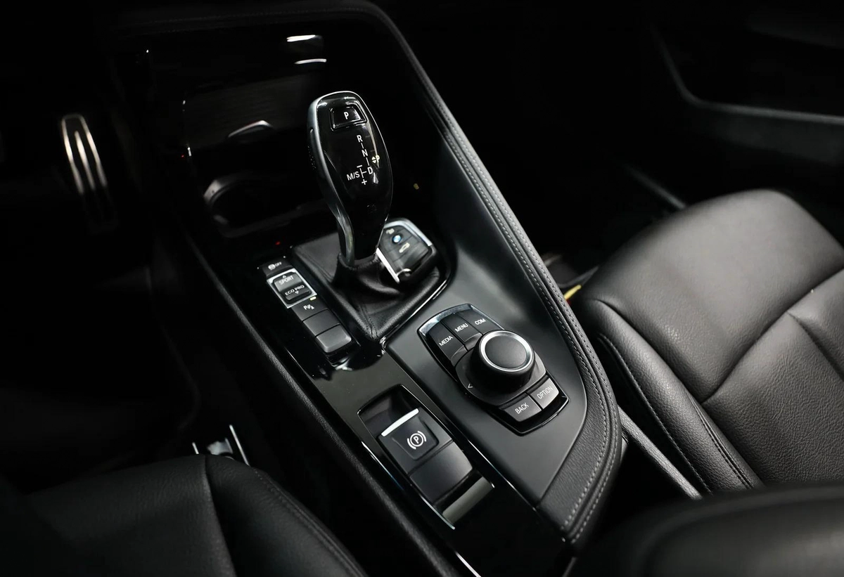GCC | X2 sDrive 20i | 1050 AED Monthly Installment | Free Insurance and Registration-13-13