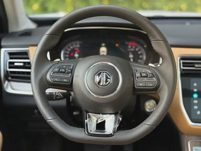 MG RX8  | LUXURY 2024 | GCC-9