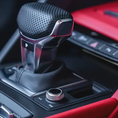 2023  AUDI R8 V10  PERFORMANCE   SPYDER   DONE ONLY 900KM ( FULL SERVICE HISTORY )-16