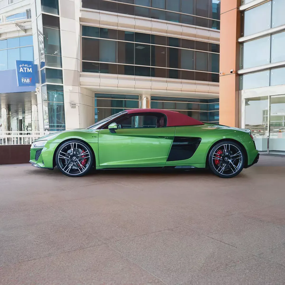 2023  AUDI R8 V10  PERFORMANCE   SPYDER   DONE ONLY 900KM ( FULL SERVICE HISTORY )-6-6
