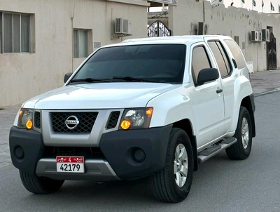 White Nissan Xterra SUV-0