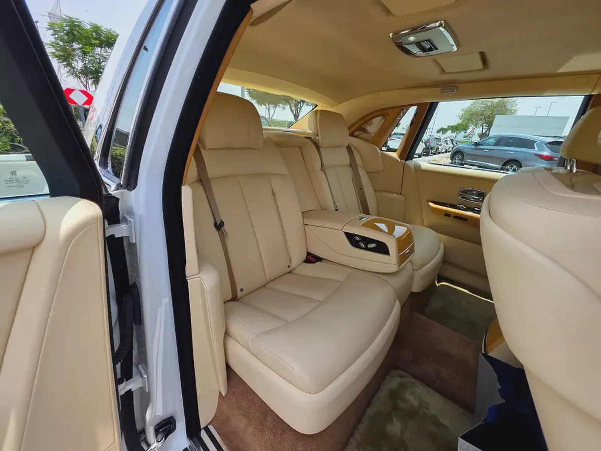 Rolls-Royce Phantom 2019 | Japanese Specs | Pristine Condition-11-11